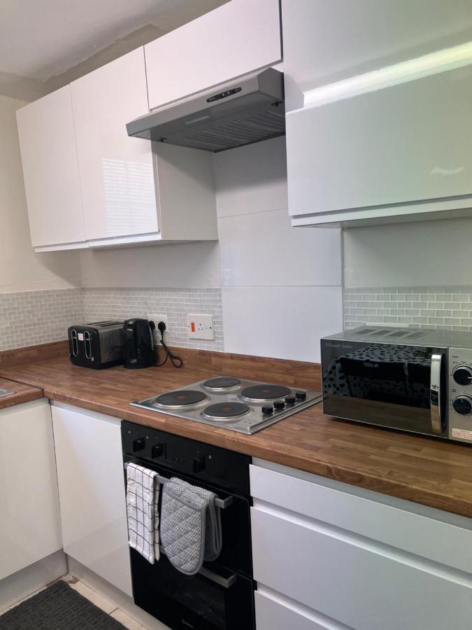 2 Bedroom Flat, 2 Minutes Walk To Bethnalgreen Station, Central 伦敦 外观 照片