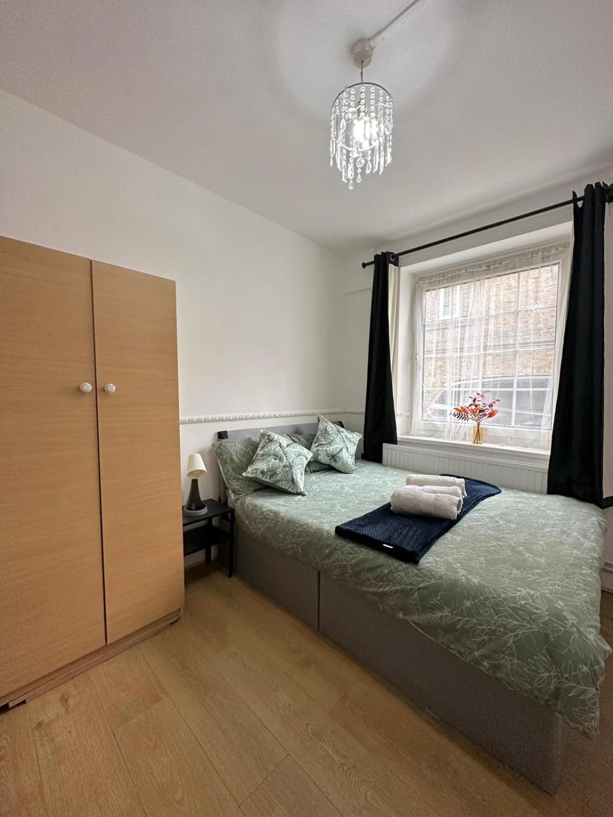 2 Bedroom Flat, 2 Minutes Walk To Bethnalgreen Station, Central 伦敦 外观 照片