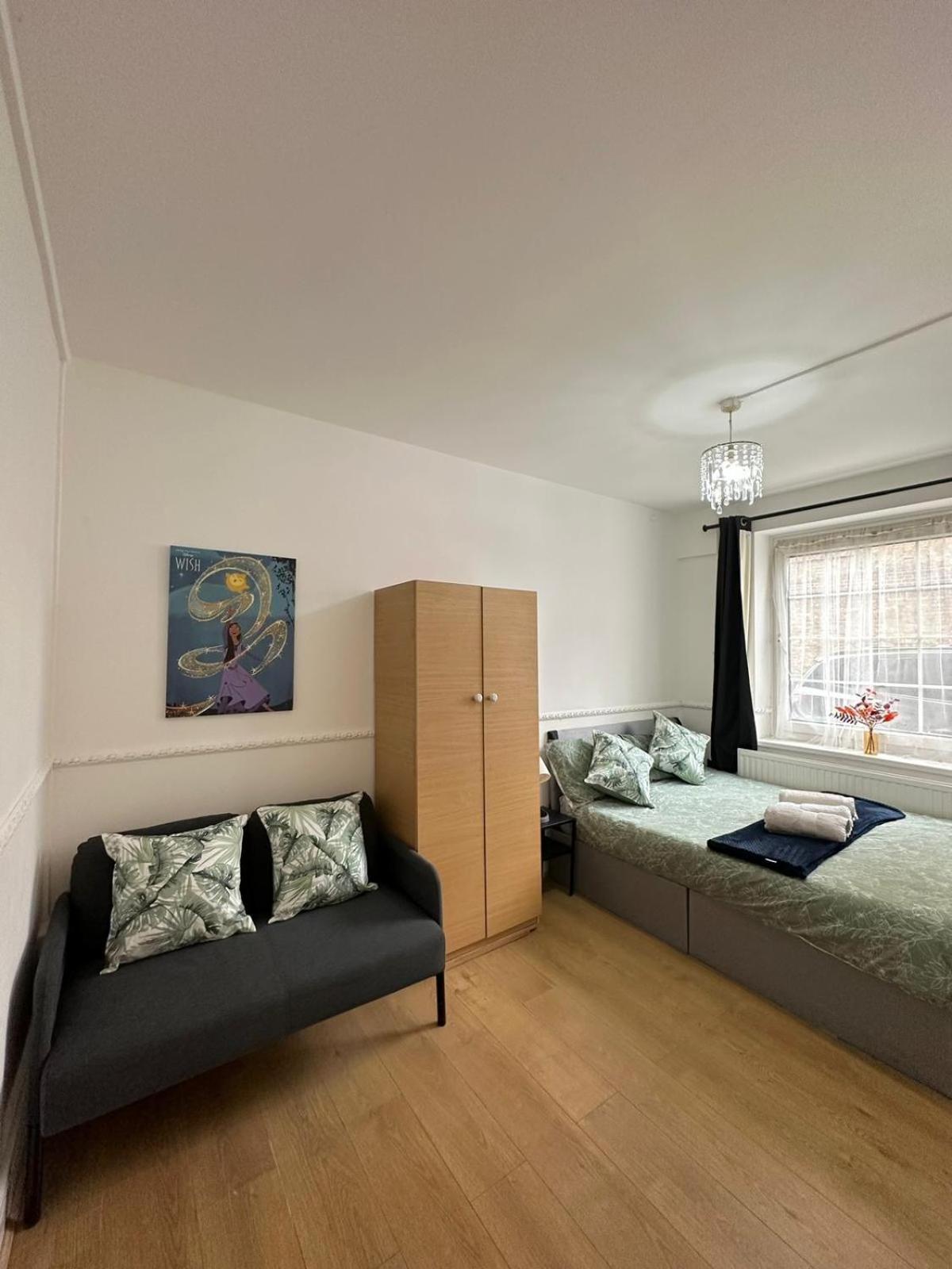 2 Bedroom Flat, 2 Minutes Walk To Bethnalgreen Station, Central 伦敦 外观 照片